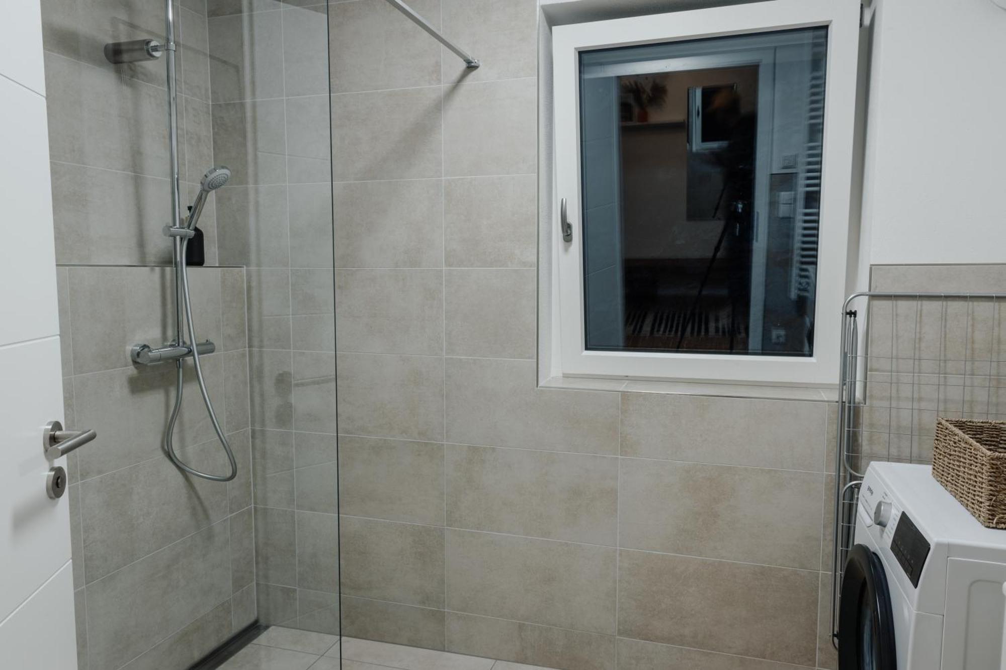 Passaus Motto Appartements! Solo - Paerchen - Familien - Gruppen المظهر الخارجي الصورة
